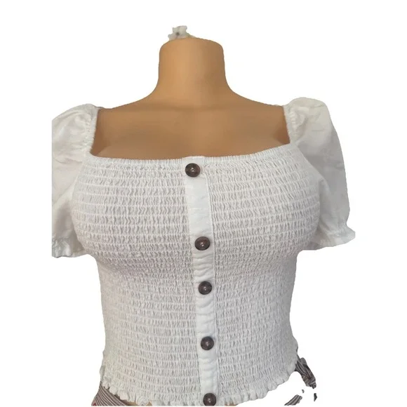 NEW Love Tree White puff sleeve crop top Size M - Picture 1 of 9